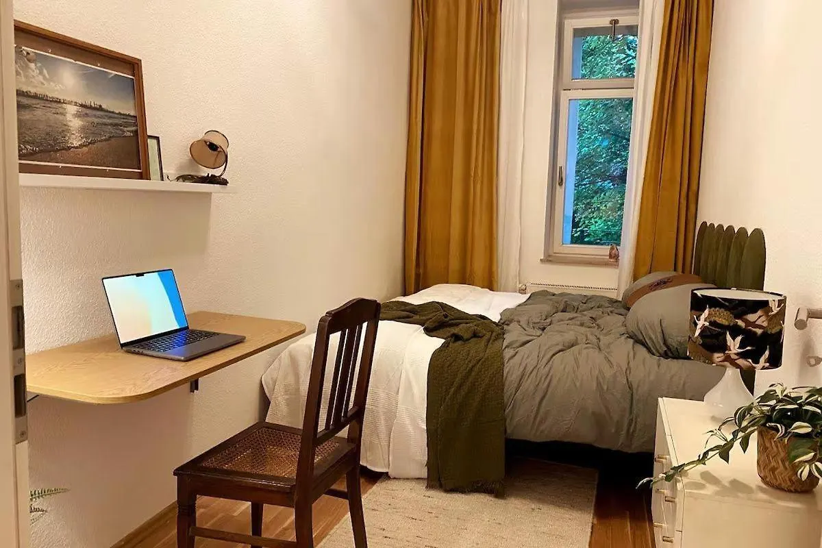 3-Zi-Wohnung-Fuer-5-Pers-Balkon-Hunde-Willkommen Leipzig 0*,