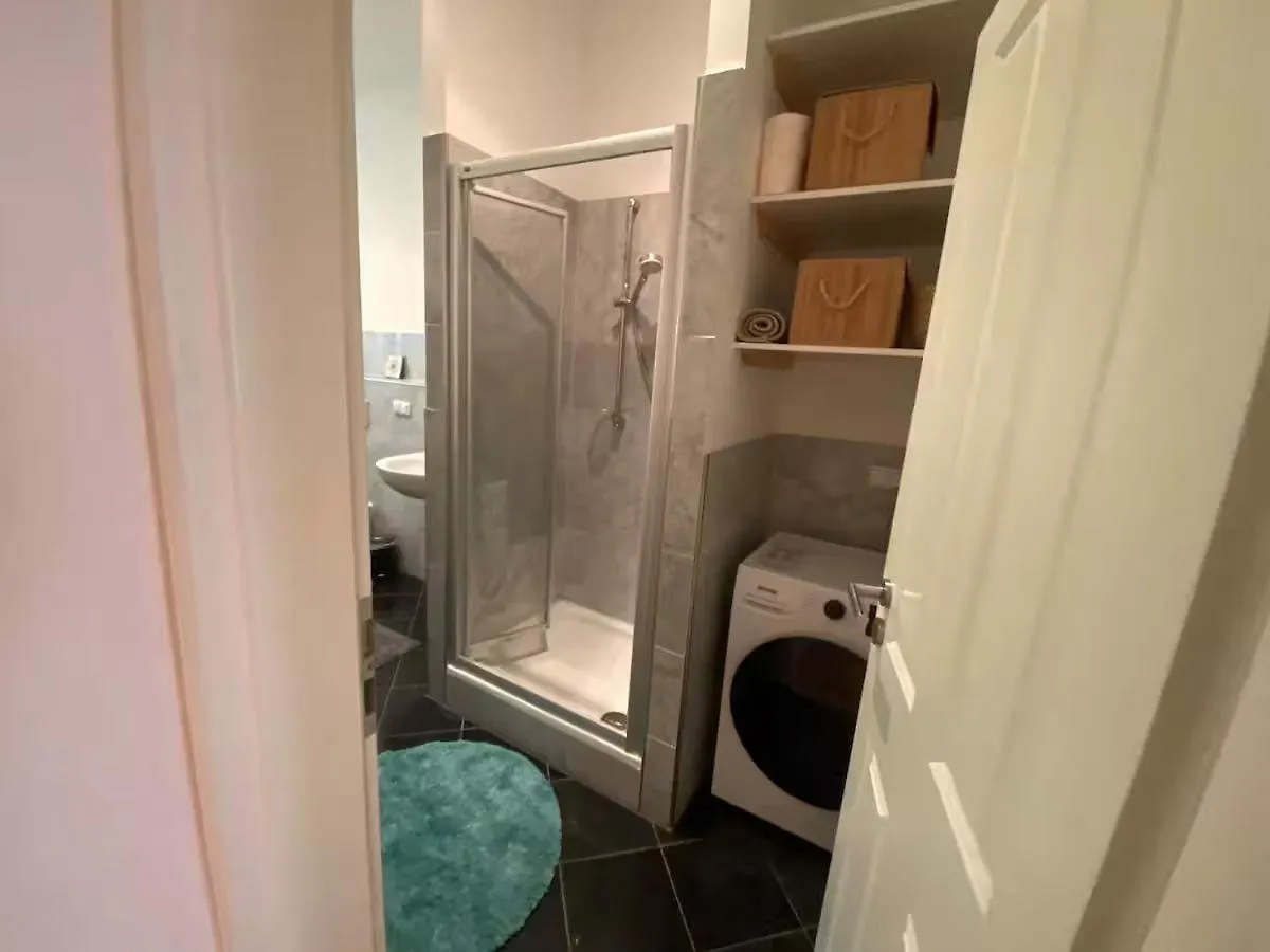 3-Zi-Wohnung-Fuer-5-Pers-Balkon-Hunde-Willkommen Leipzig Apartment