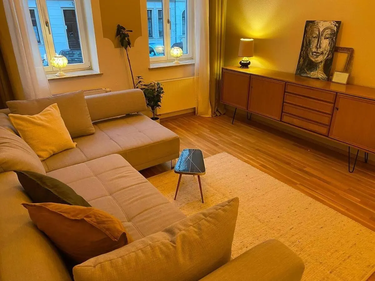 3-Zi-Wohnung-Fuer-5-Pers-Balkon-Hunde-Willkommen Leipzig 0*,  Germany